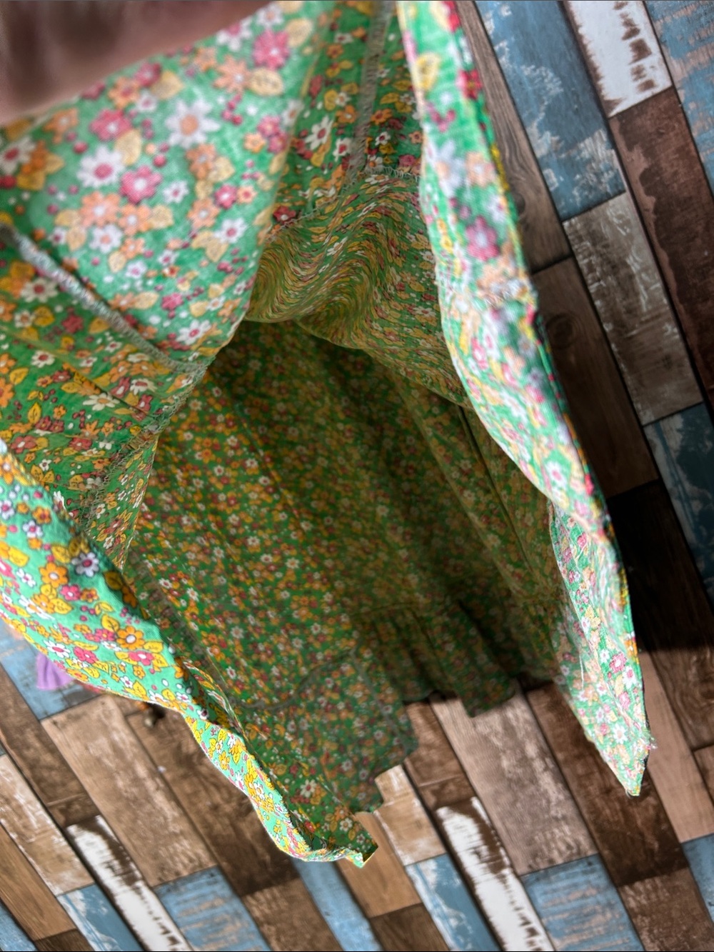 Vintage floral cotton  Skirt with Ruffle Hem - Picture 9 of 15